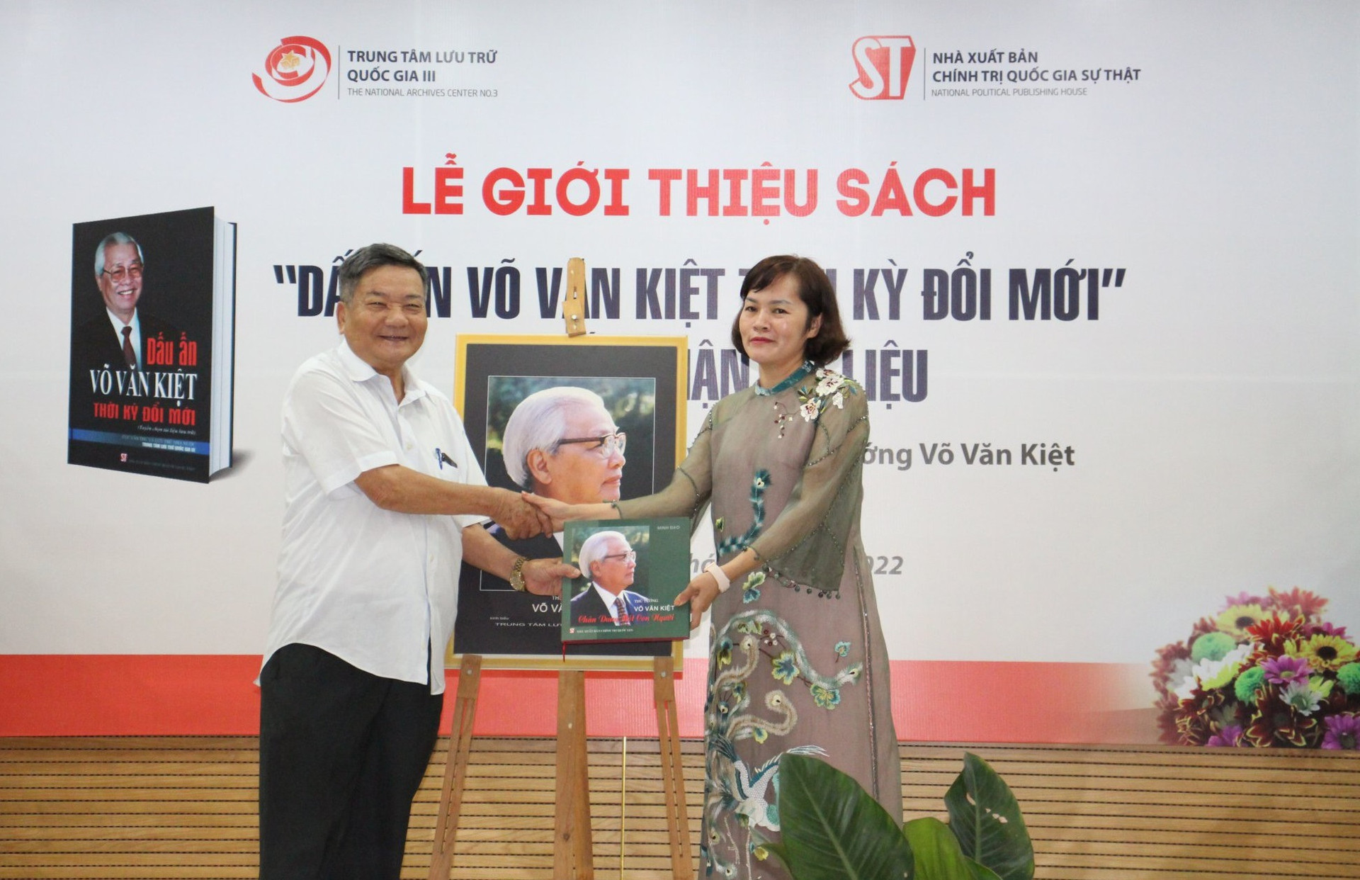 Cuốn sách tư liệu quý về Thủ tướng Võ Văn Kiệt - Ảnh 2.