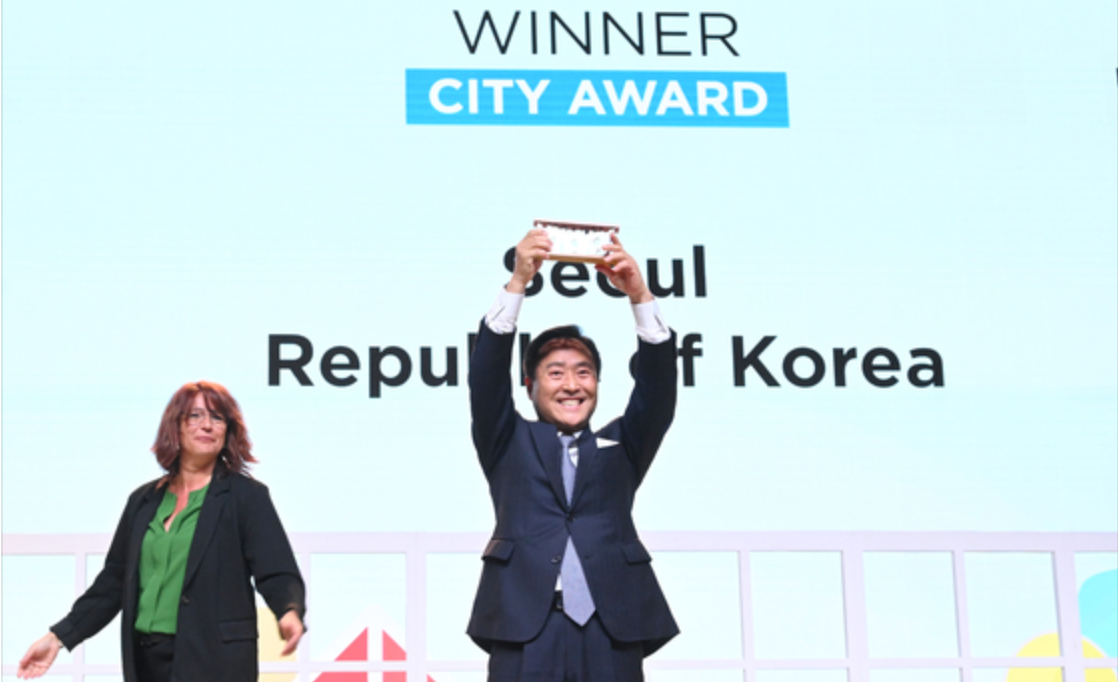 Seoul dành giải thưởng TPTM của năm 2022 nhờ chính sách số bao trùm - Ảnh 1.
