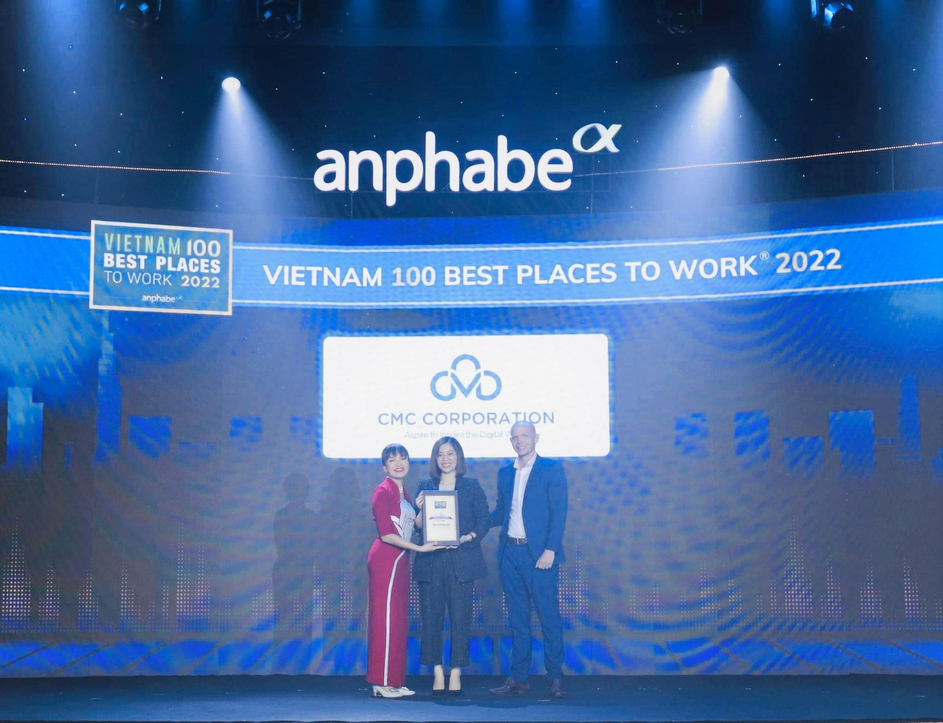 CMC được vinh danh Top 100 Nơi làm việc tốt nhất Việt Nam 2022 - Ảnh 1.
