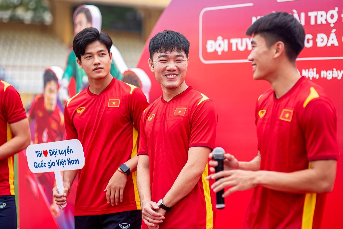Ví điện tử VNPAY hỗ trợ bán vé trực tuyến trận Đội tuyển Việt Nam và CLB Borussia Dortmund - Ảnh 1.