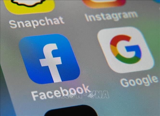 Google, Facebook tuân thủ luật trả tiền cho các hãng truyền thông Australia