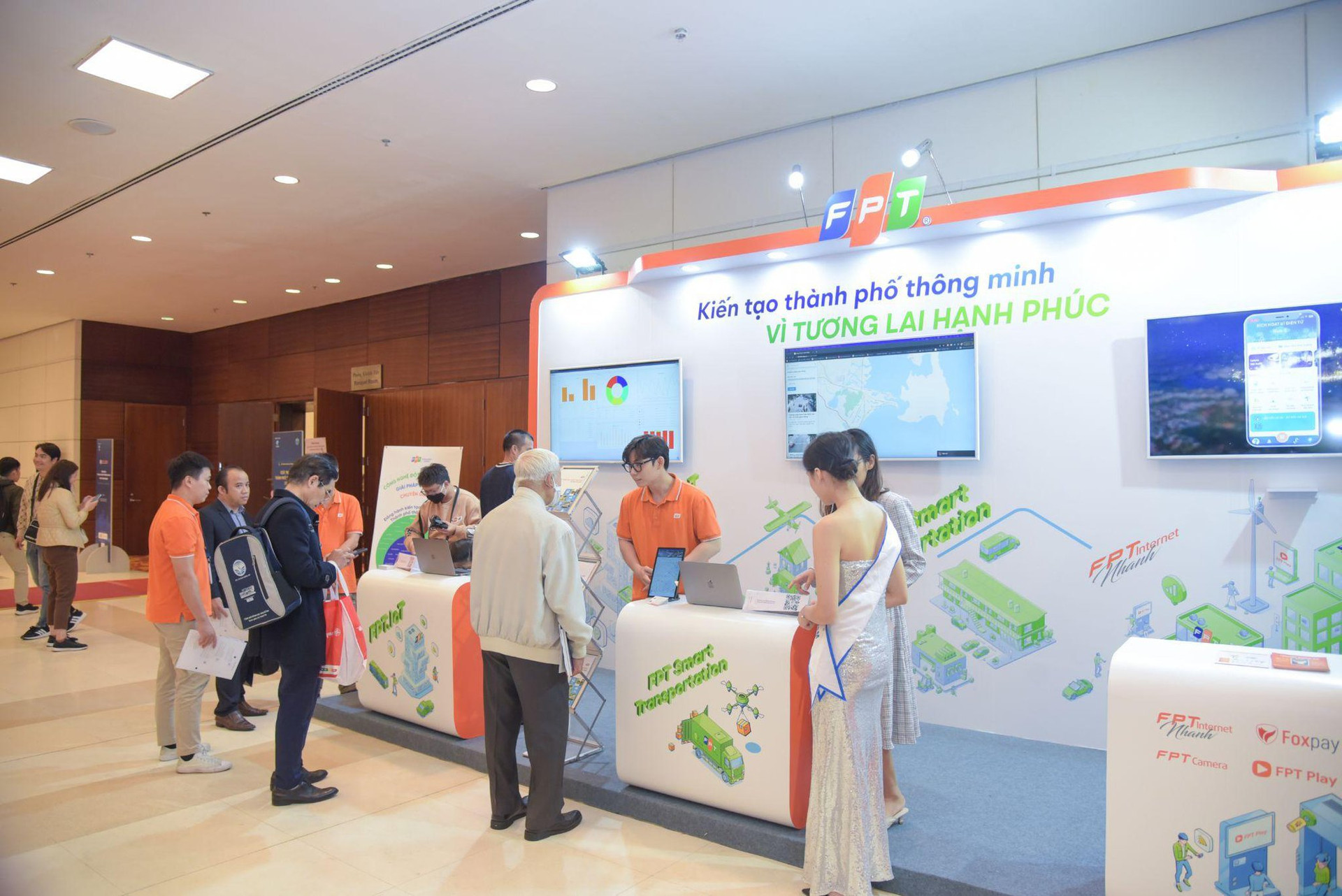 Phần mềm giáo dục của FPT được vinh danh tại giải thưởng Thành phố thông minh Việt Nam 2022 - Ảnh 1.