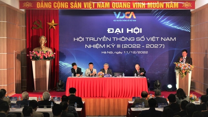 Ông Nguyễn Minh Hồng tái đắc cử Chủ tịch Hội truyền thông số 1