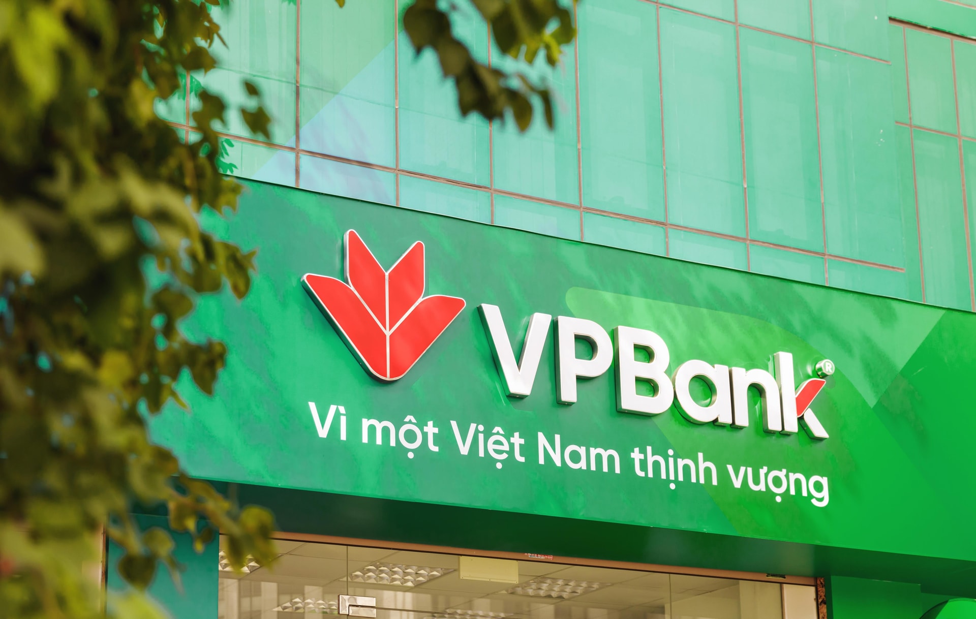 vpbank-thay-doi-mat-tien-chi-nhanh-theo-dinh-vi-moi.jpg