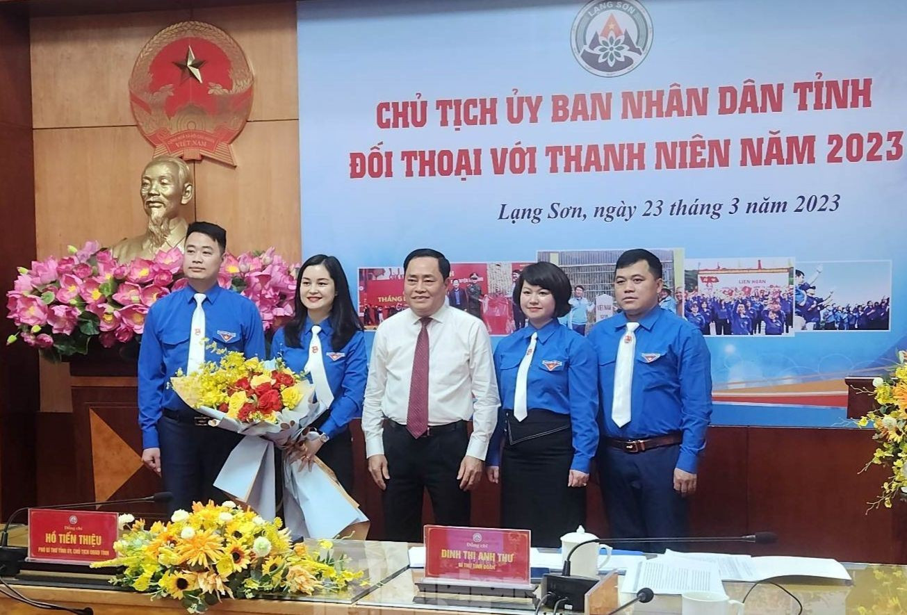 Chủ tịch UBND tỉnh Lạng Sơn đối thoại với thanh niên: 'Nóng' vấn đề việc làm, khởi nghiệp