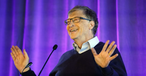 Tỉ phú Bill Gates nói gì về rủi ro "AI chống lại con người"?