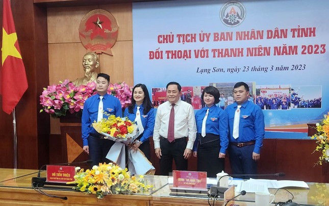 Chủ tịch UBND tỉnh Lạng Sơn đối thoại với thanh niên: 'Nóng' vấn đề việc làm, khởi nghiệp ảnh 7