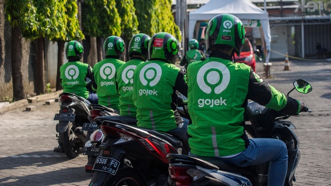 Một năm sau IPO, công ty mẹ của Gojek ngày càng chìm sâu trong thua lỗ