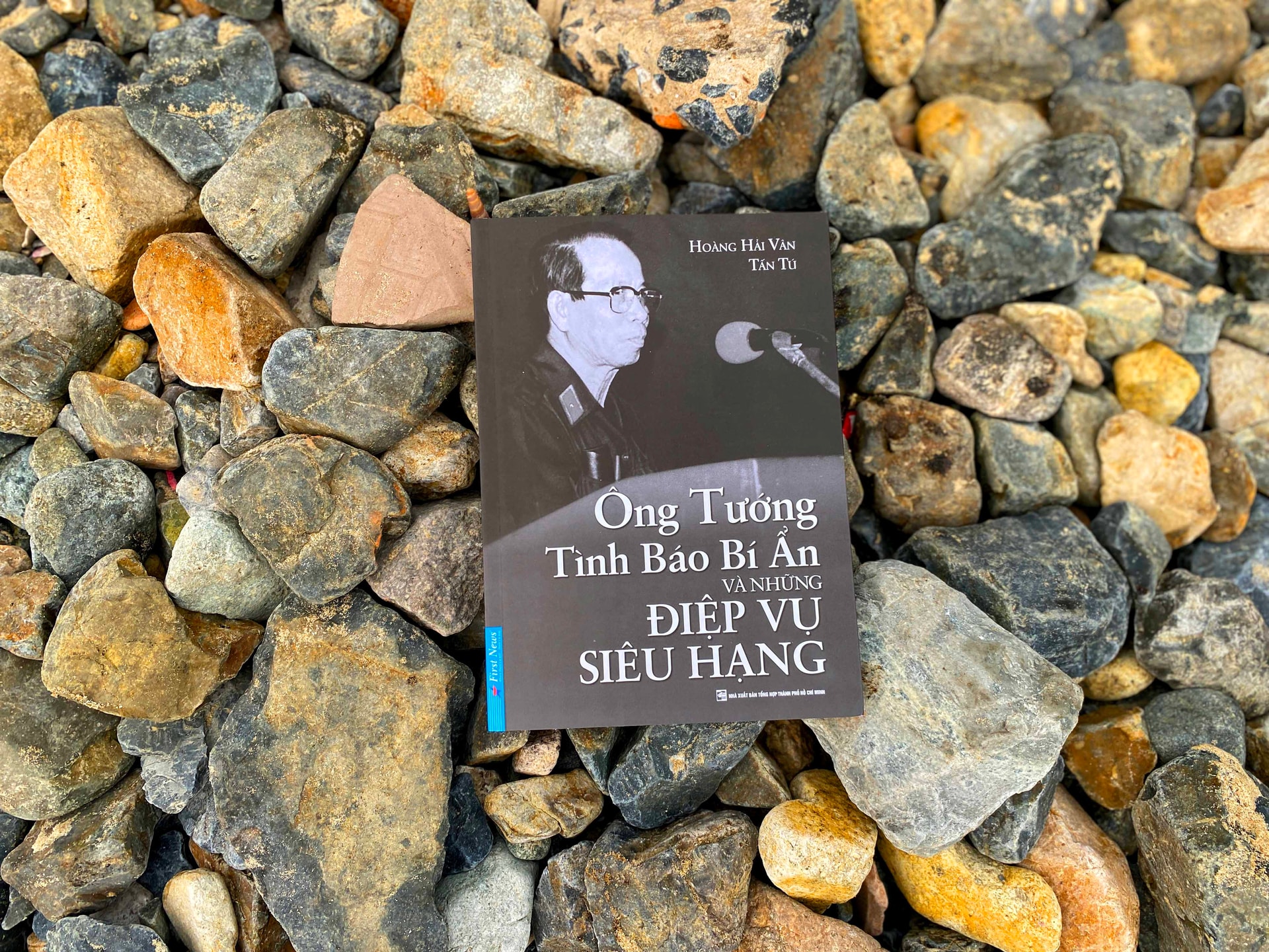 ongtuongtinhbao-10-.jpg