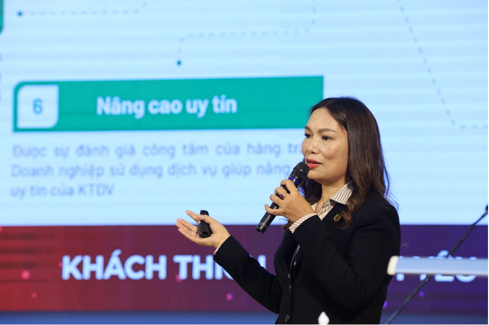 ba-dinh-thi-thuy-2.png