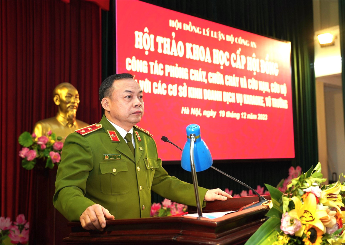 Trung tướng, PGS.TS Lê Quang Bốn phát biểu tại Hội thảo.