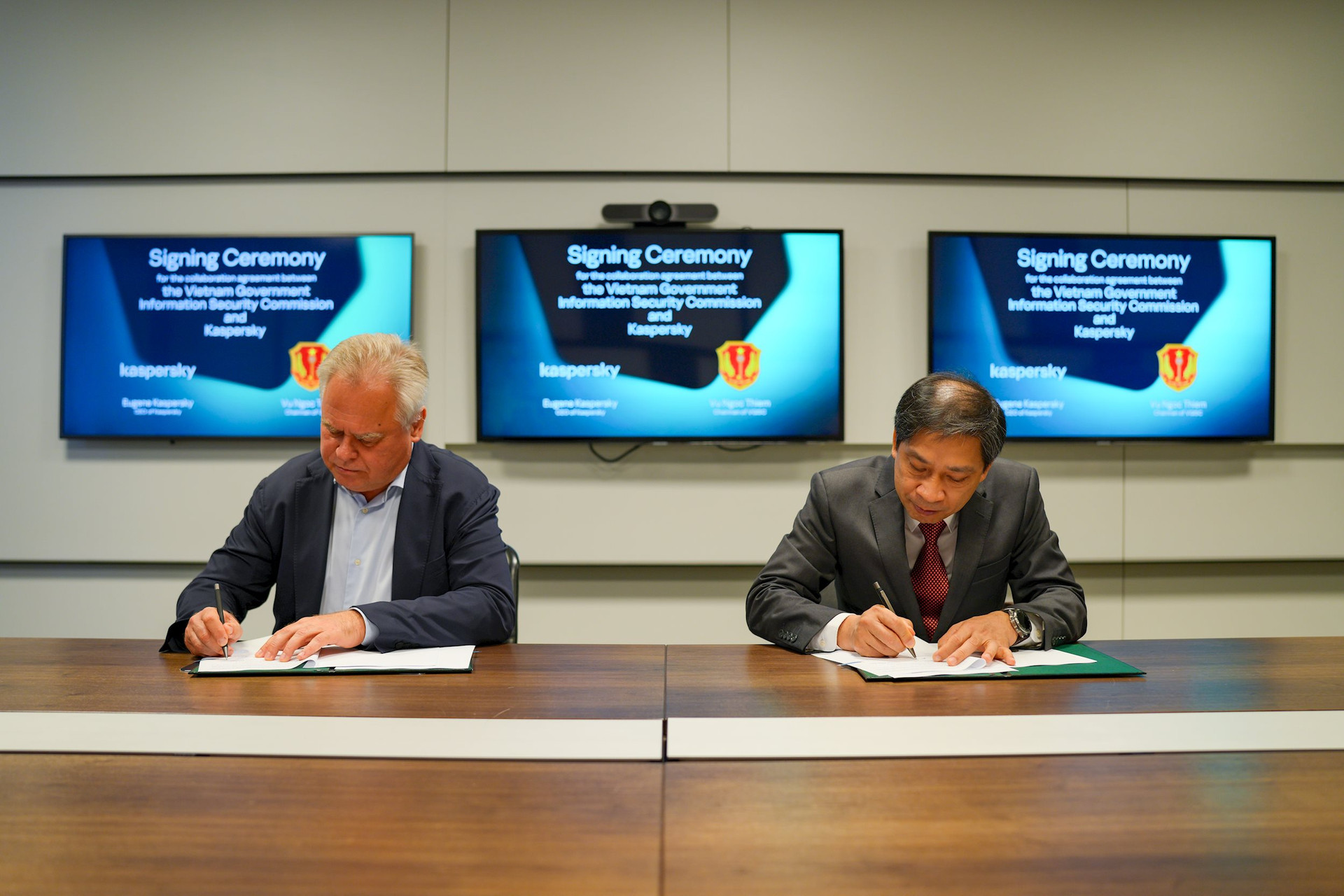 anh-kaspersky-3-kaspersky-and-vgisc-renew-collaboration-agreement-to-expand-vietnam-s-cybersecurity-capability.jpeg