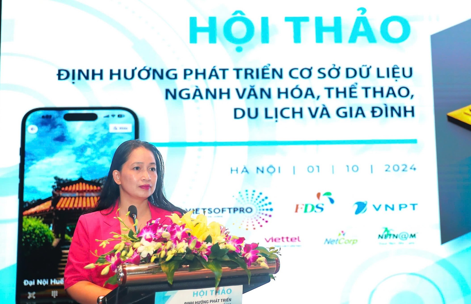 ba-nguyen-thi-hoang-lan.jpg