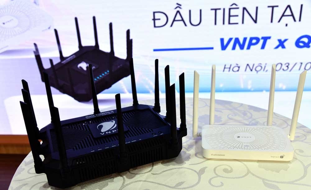 vnpt-ra-mat-thiet-bi-internet-su-dung-cong-nghe-xgs-pon-wifi-7_66fe5fb61ab6d.jpg