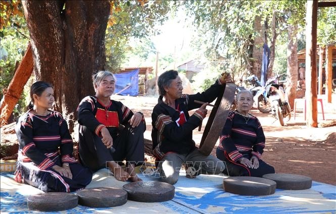 Cồng chiêng Tây Nguyên - điểm nhấn về văn hóa, du lịch giữa đại ngàn ảnh 2