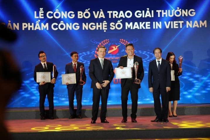 nen-tang-ban-do-so-map4d-cua-iotlink-dat-giai-dong-nen-tang-so-xuat-sac-2021-make-in-vietnam-2.jpeg