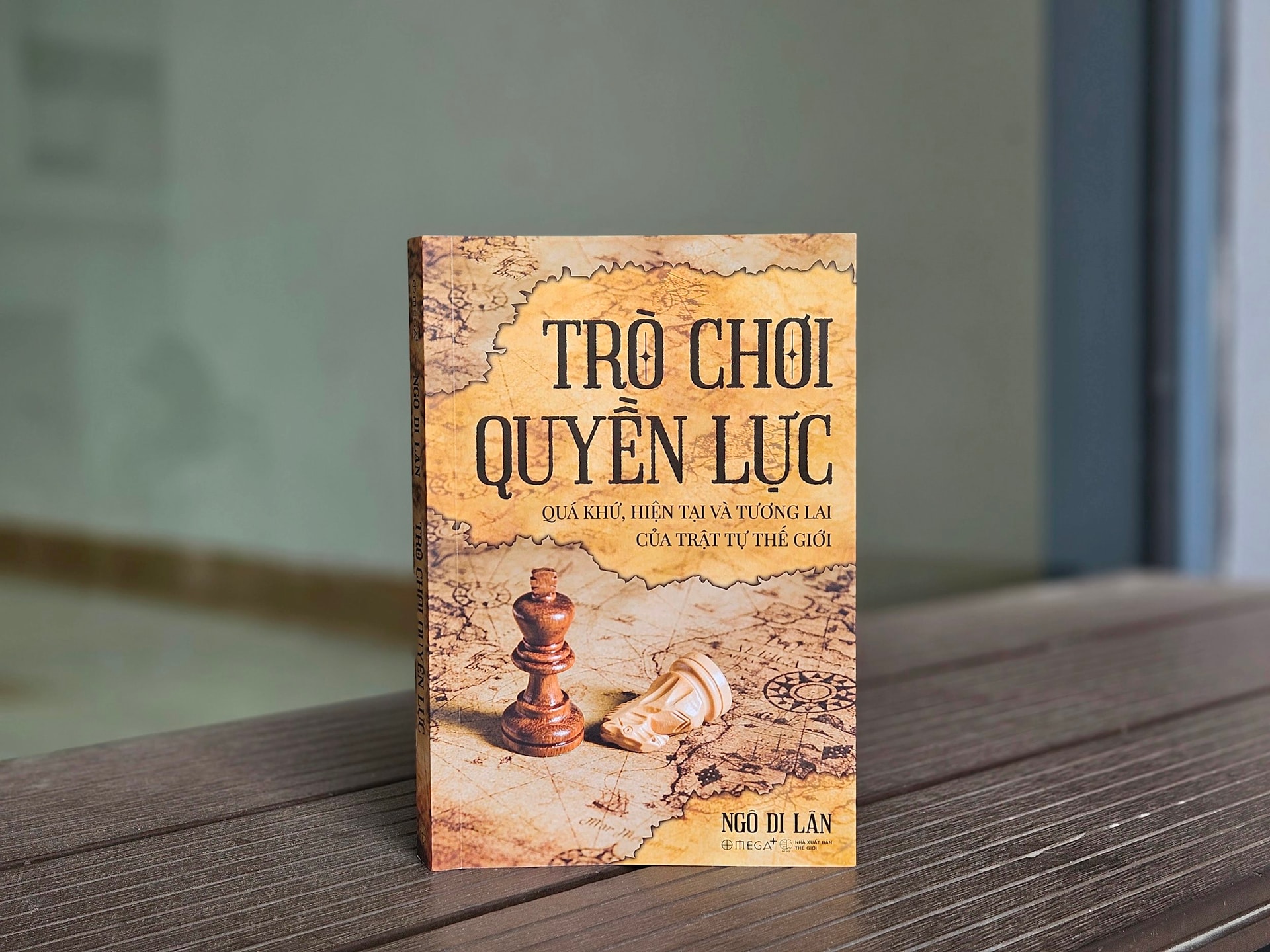 tro-cho-quyen-luc.jpg