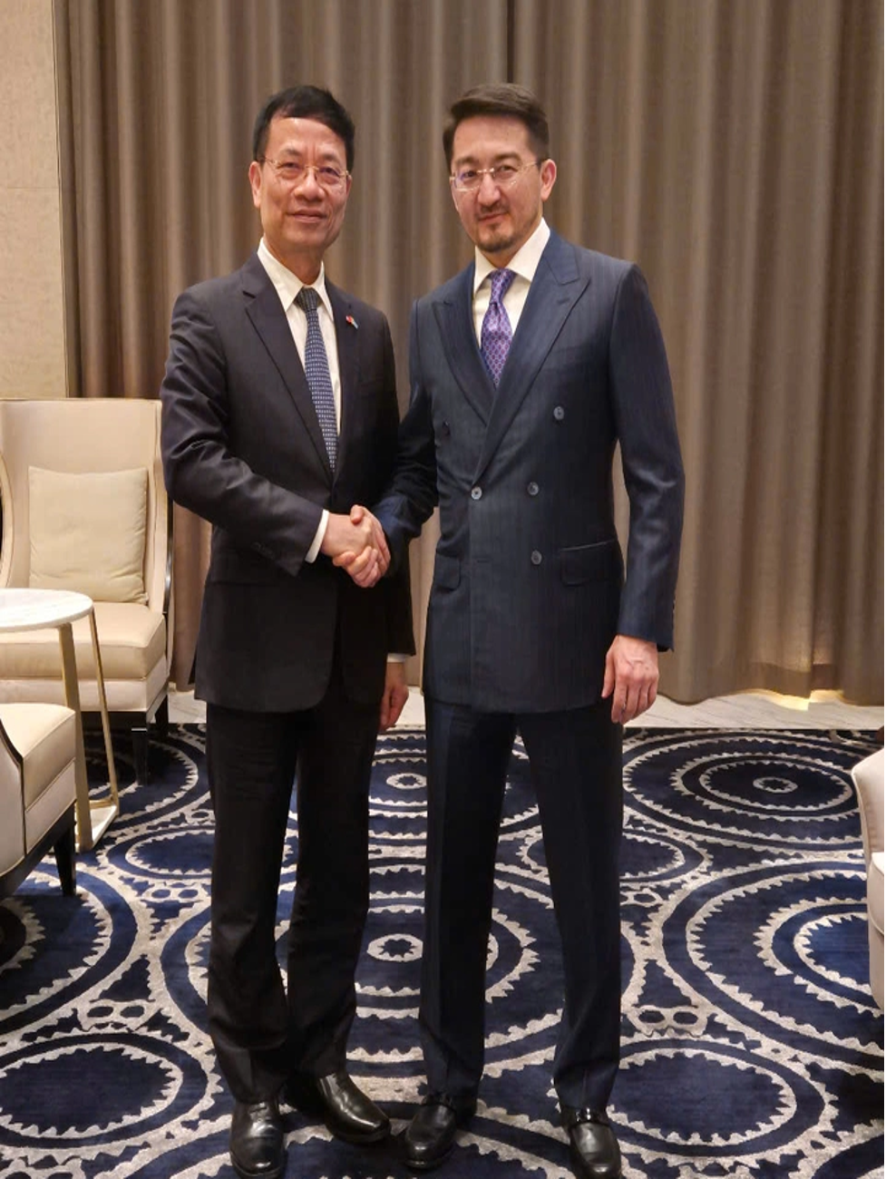bt-nguyen-manh-hung-va-bt-kazakstan-2.png