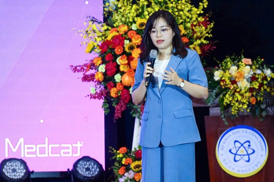 ba-tuyet.jpg