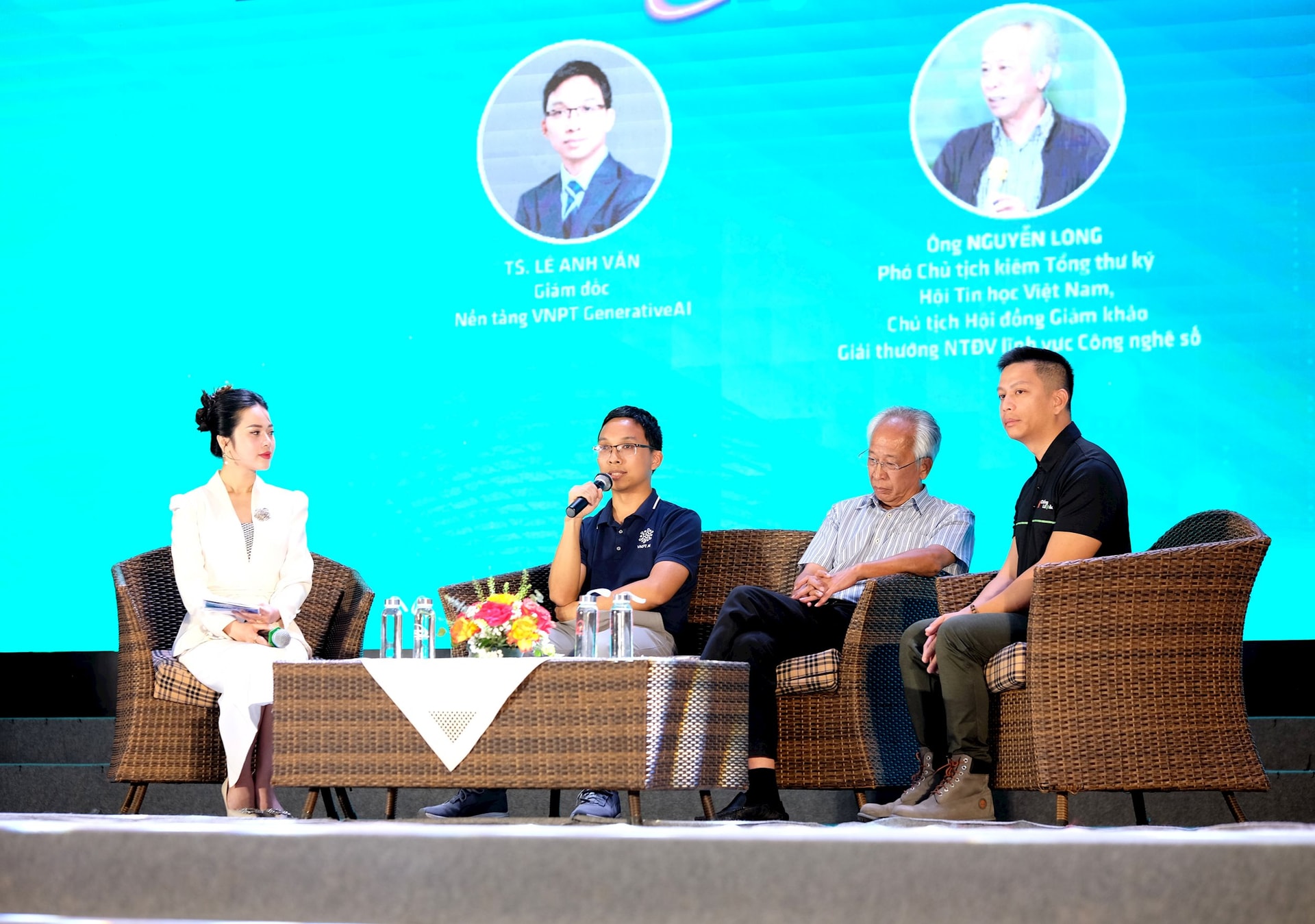ong-le-anh-van.jpg