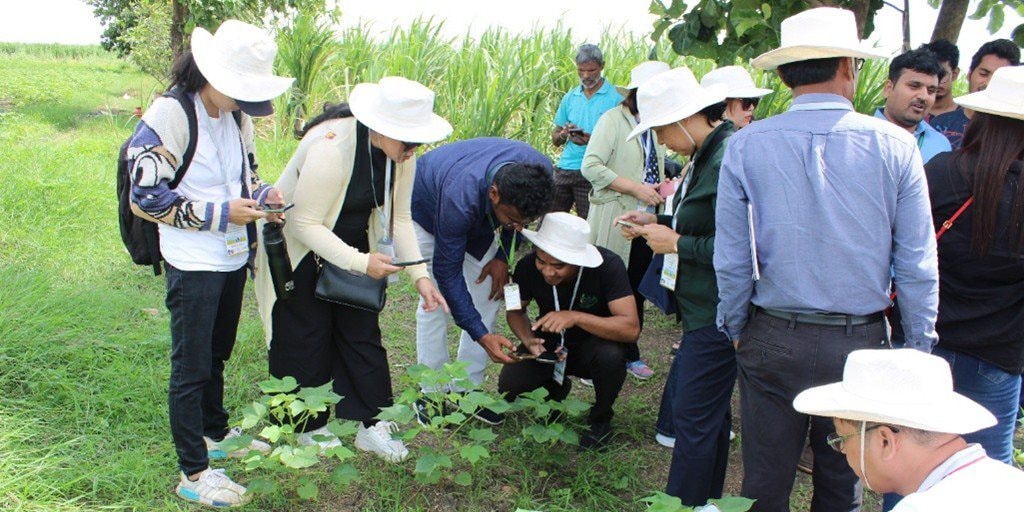 devasia-summary-precision-farming-agriculture-technology-india-gms-plantix.jpeg