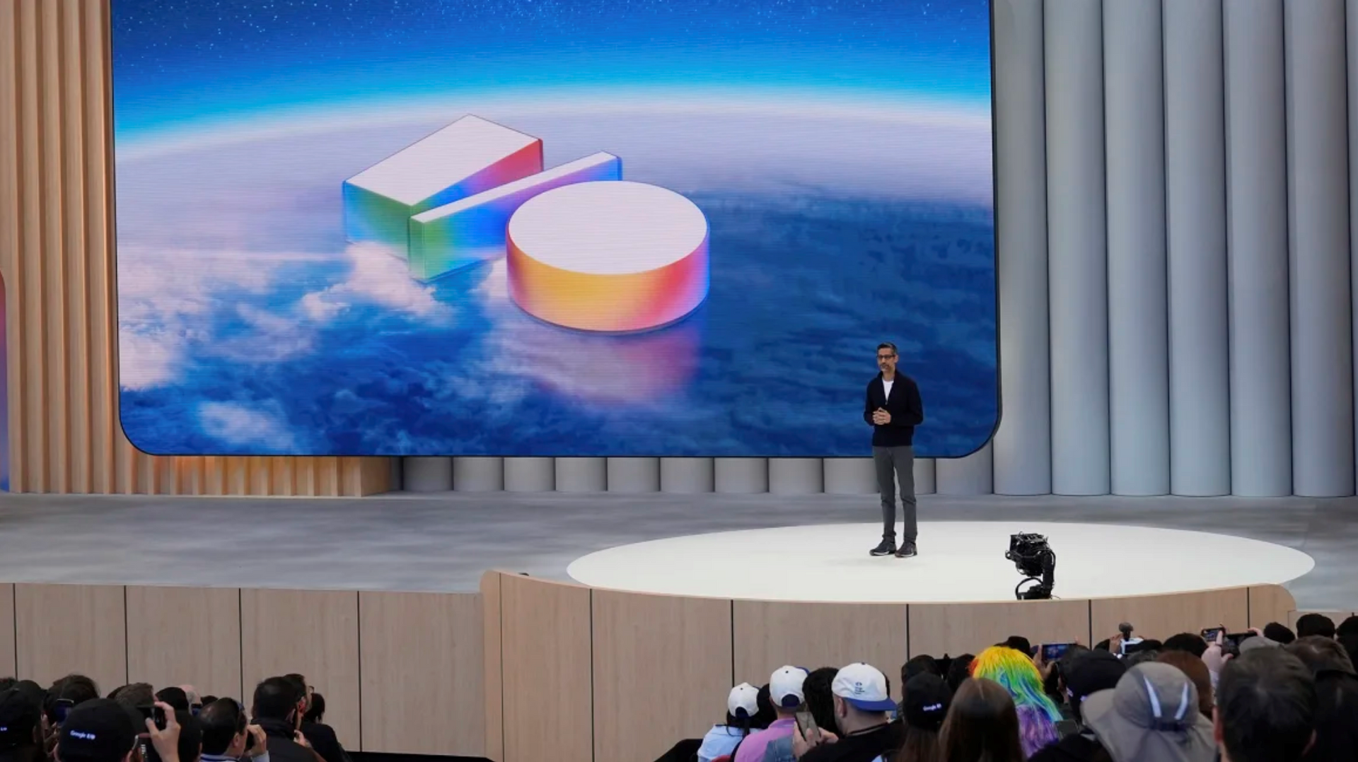 hoi-nghi-google-2025.png