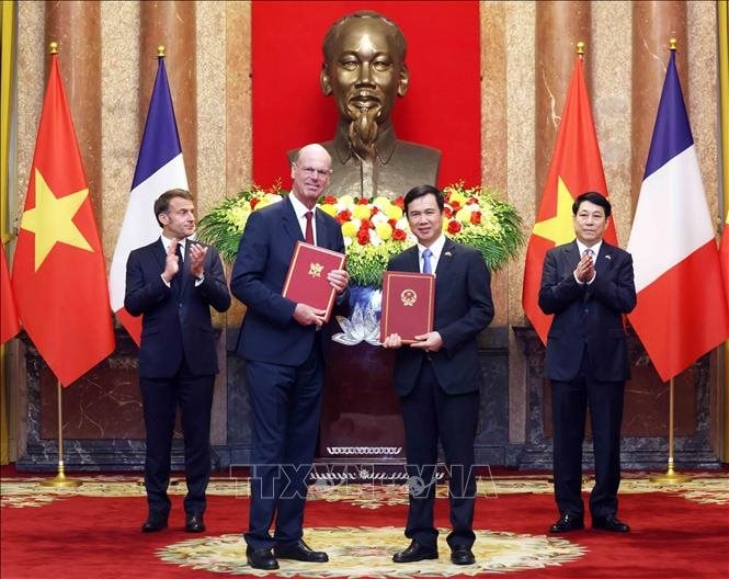 hop-tac-so-hoa-nang-luong-hat-nhan.jpg