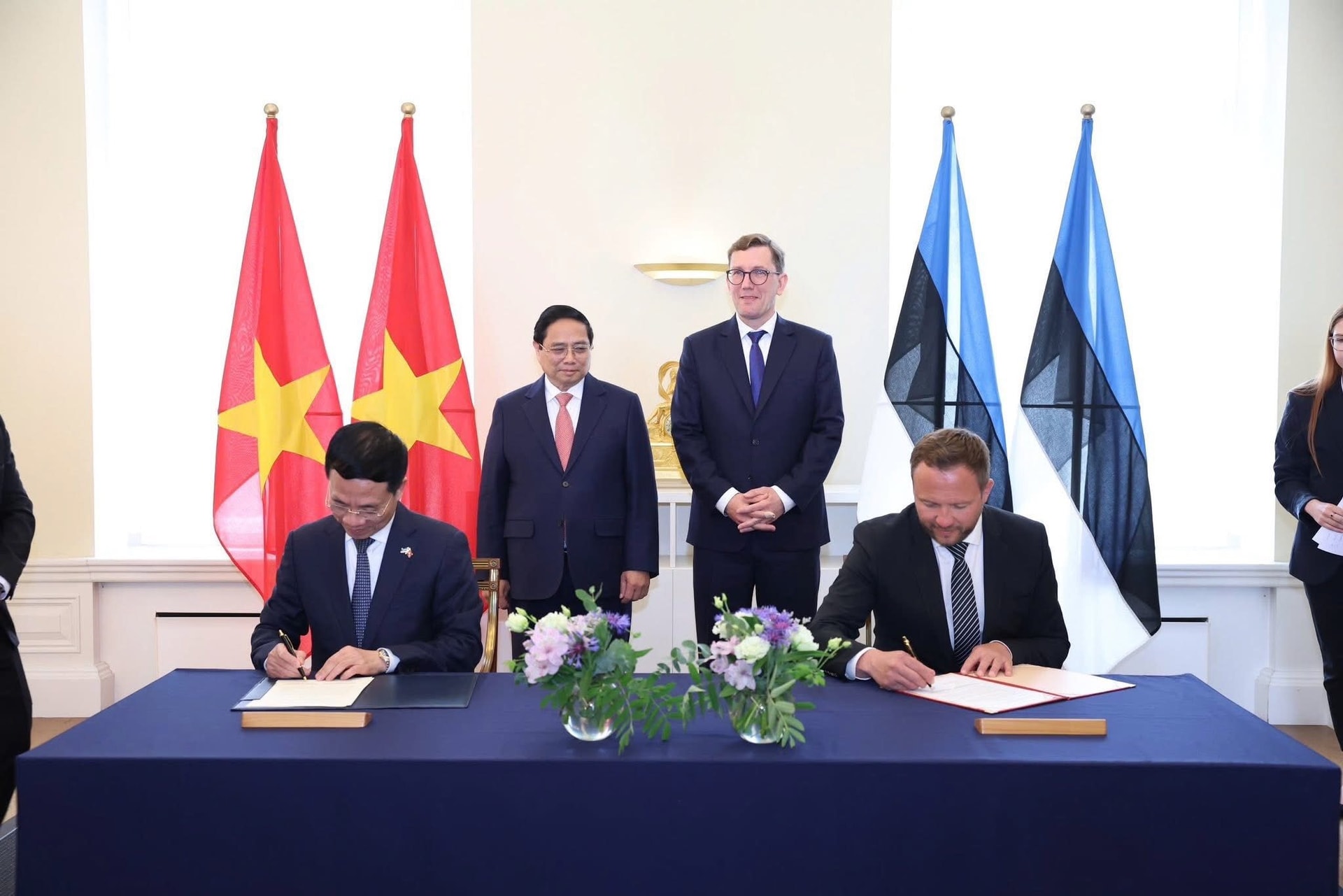 bo-kh-cn-ky-voi-estonia-2.jpg