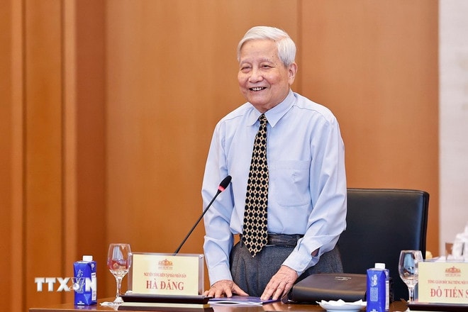 ttxvn-chu-tich-quoc-hoi-tran-thanh-man-gap-mat-cac-co-quan-bao-chi-11.jpg