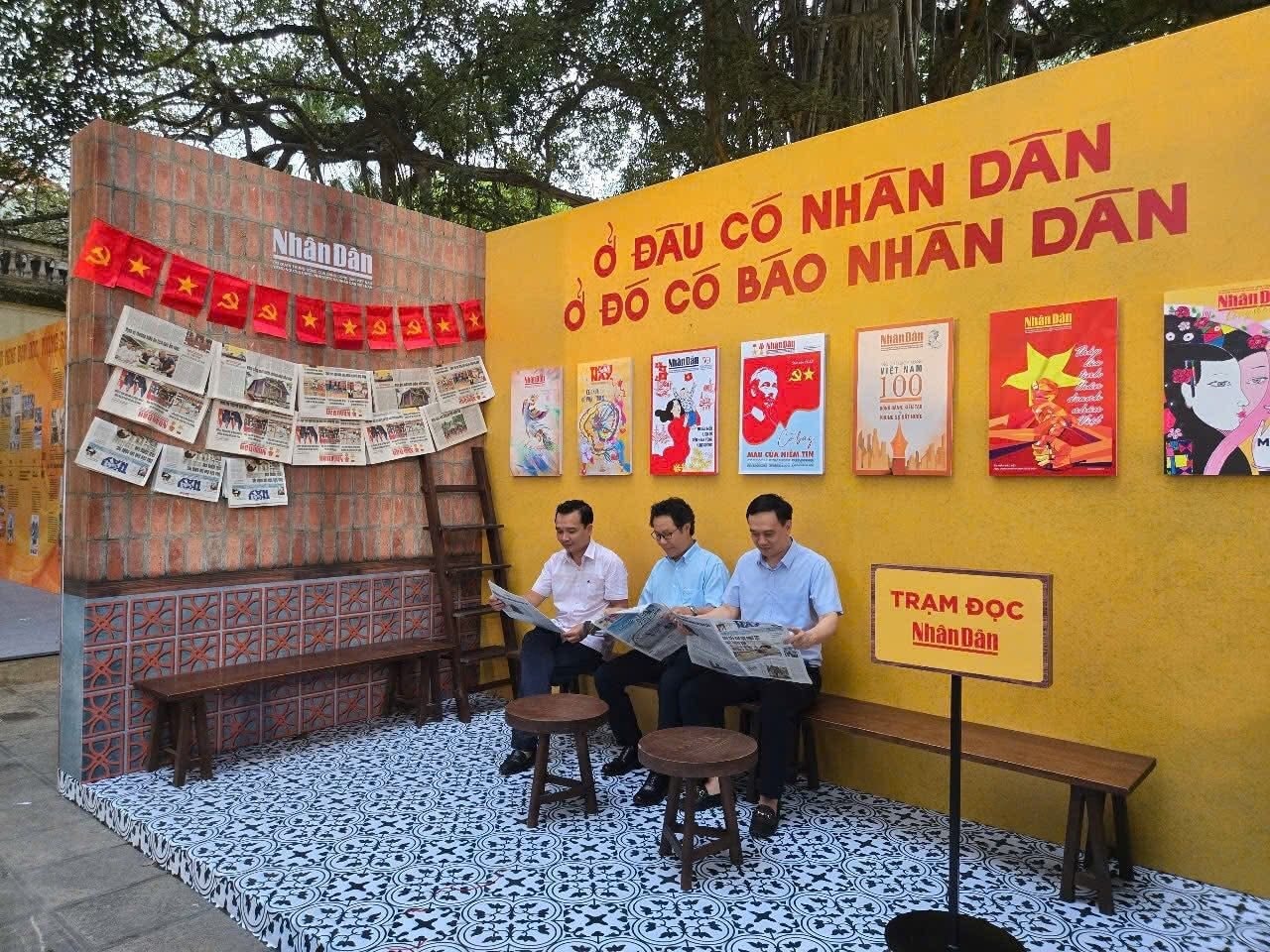 trien-lam-bao-nhan-dan.jpg