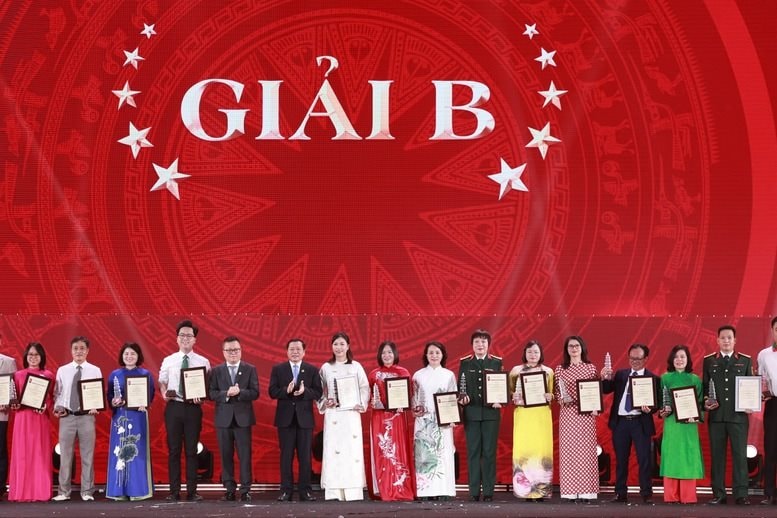 giai-b.jpg