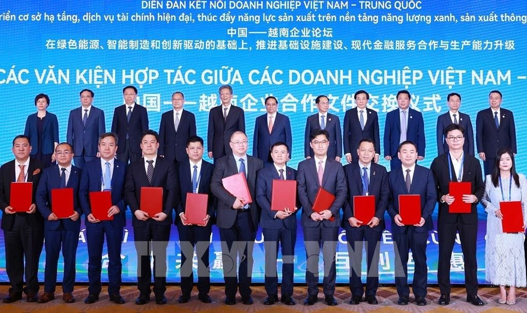 image.bnews.vn-mediaupload-org-2025-06-24-_151511-thu-tuong-du-dien-dan-ket-noi-doanh-nghiep-viet-nam-trung-quoc.jpg