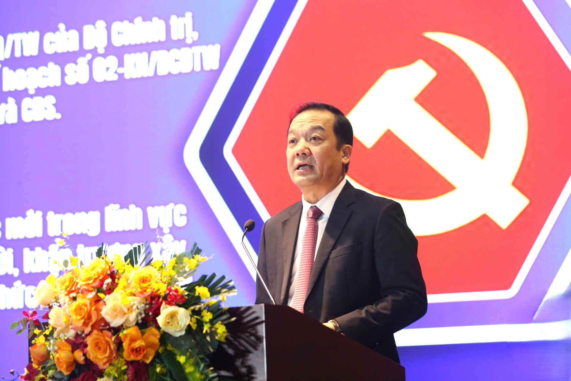 tt-pham-duc-long.jpg