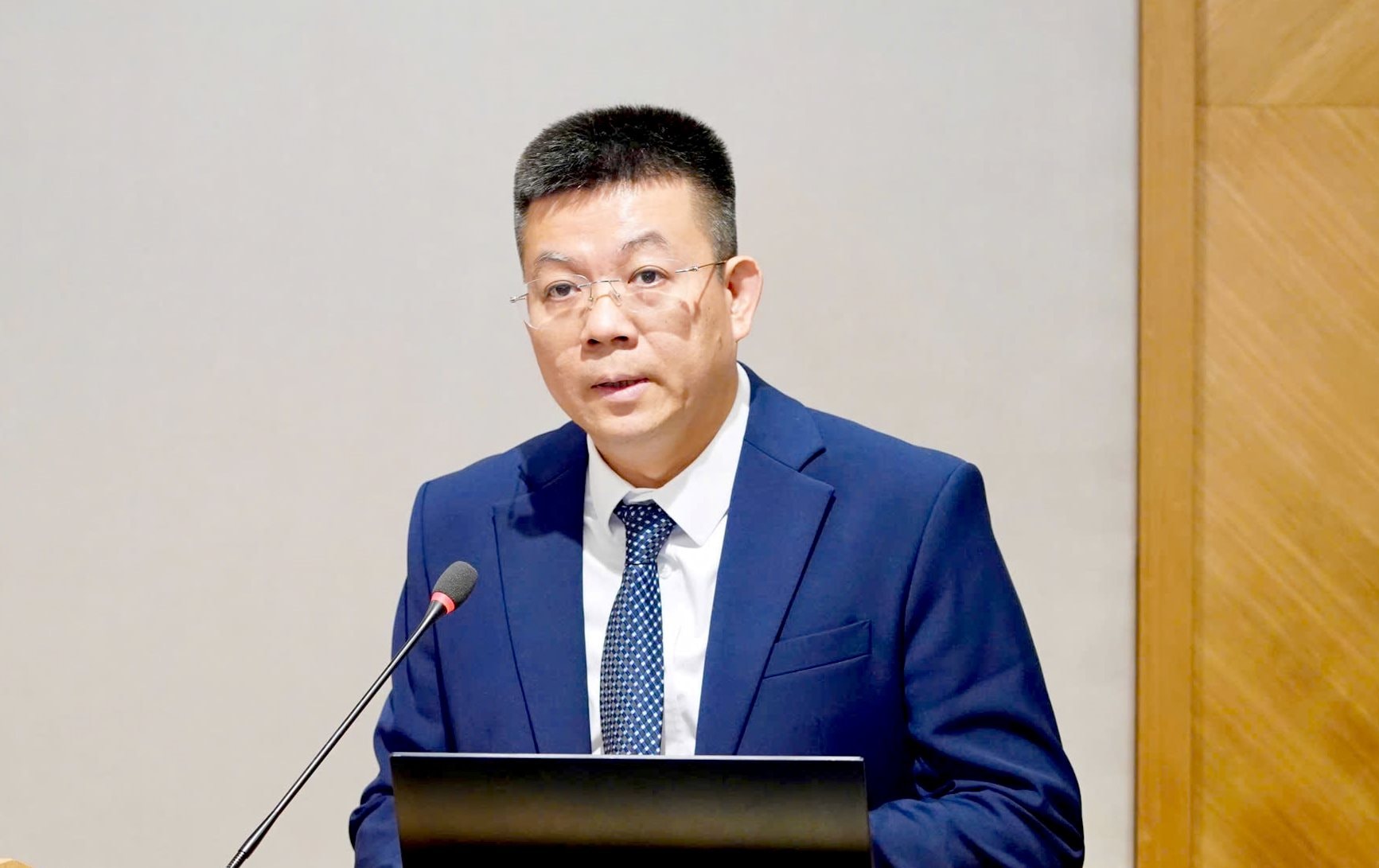 ong-thang.jpg