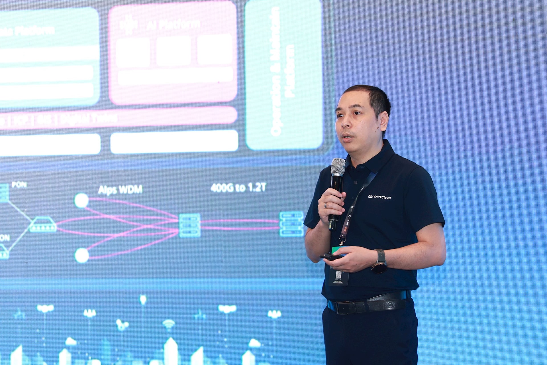 ong-khanh-2.jpg