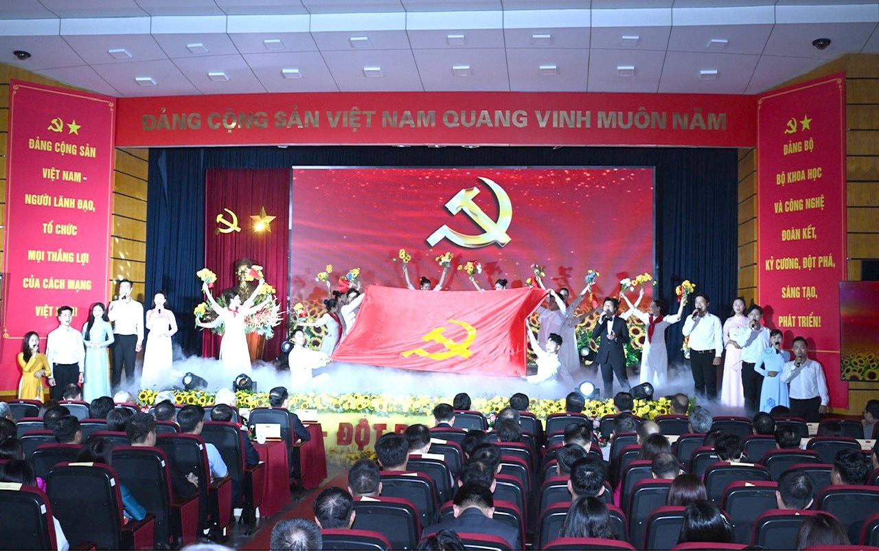 chuong-trinh-van-nghe-2.jpg