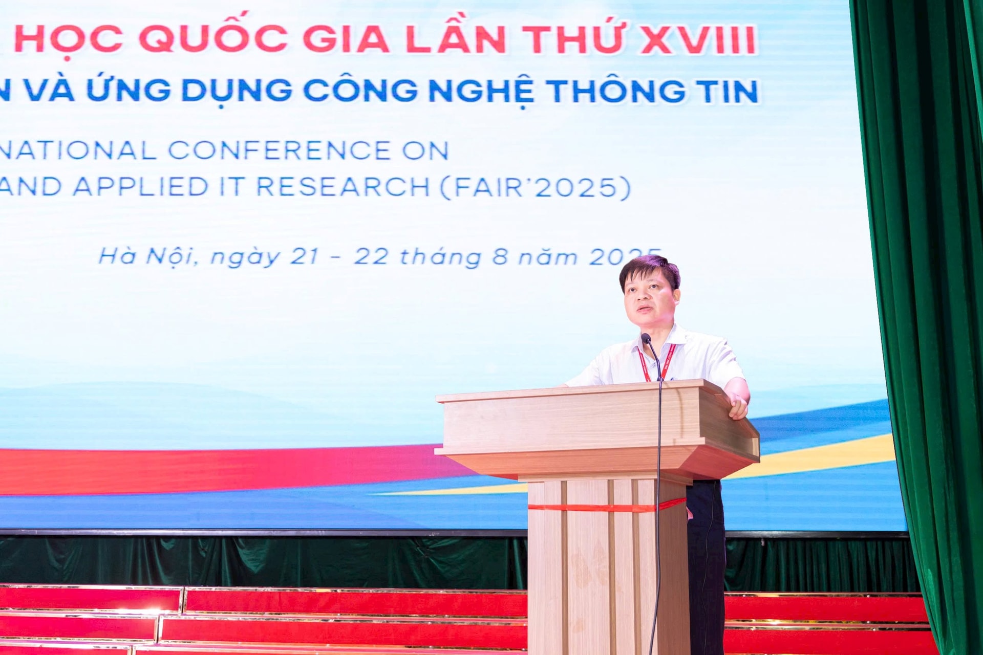 pham-van-dong.jpg