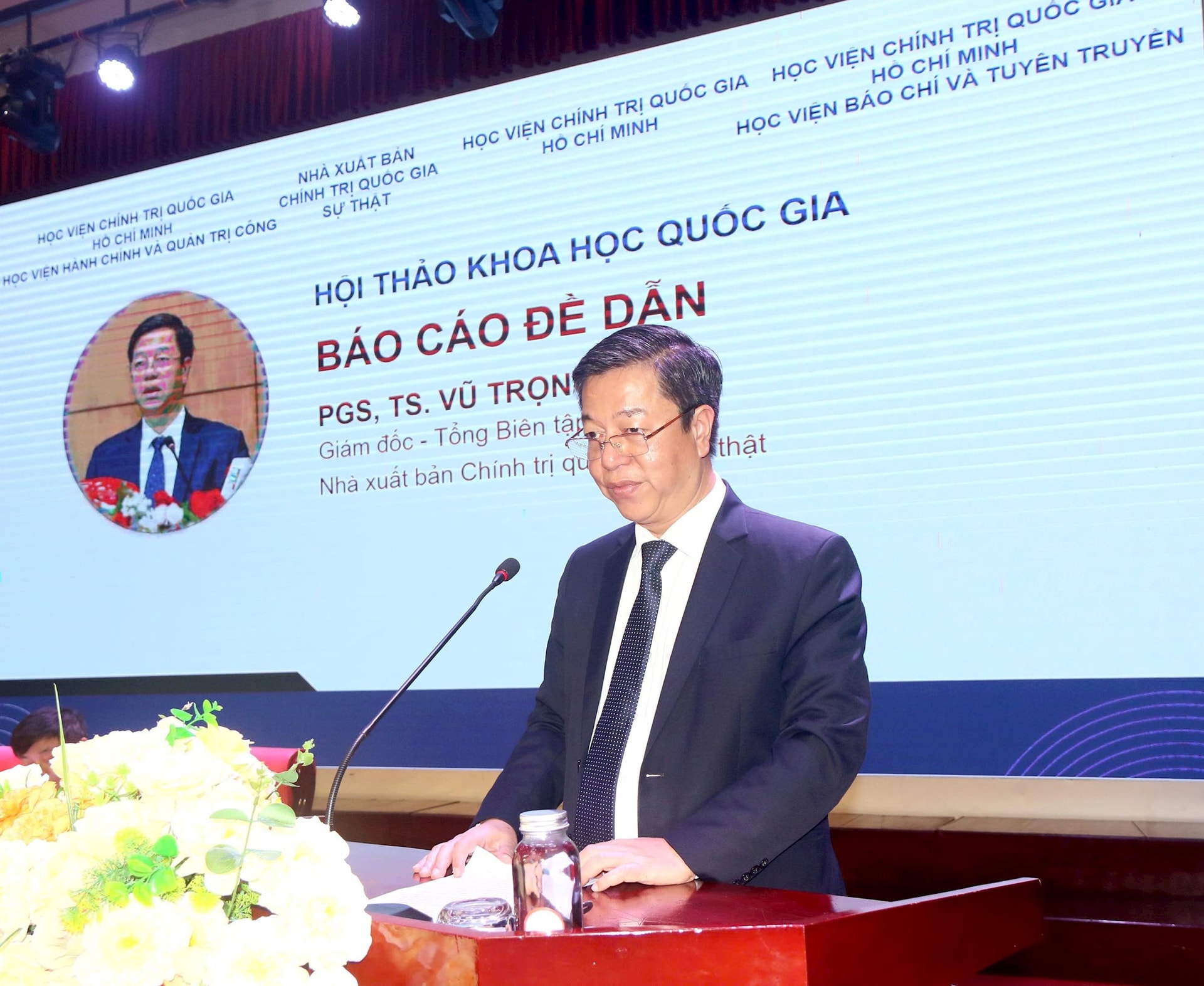 pgs.ts.-vu-trong-lam.jpg