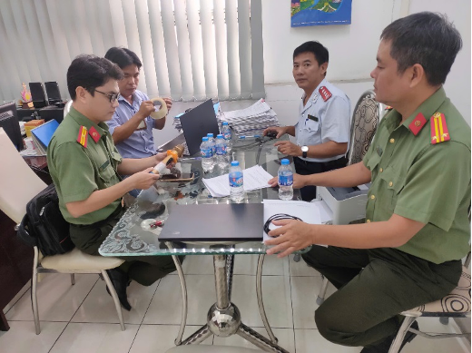 kiem-soat-micro-khong-day-1.png