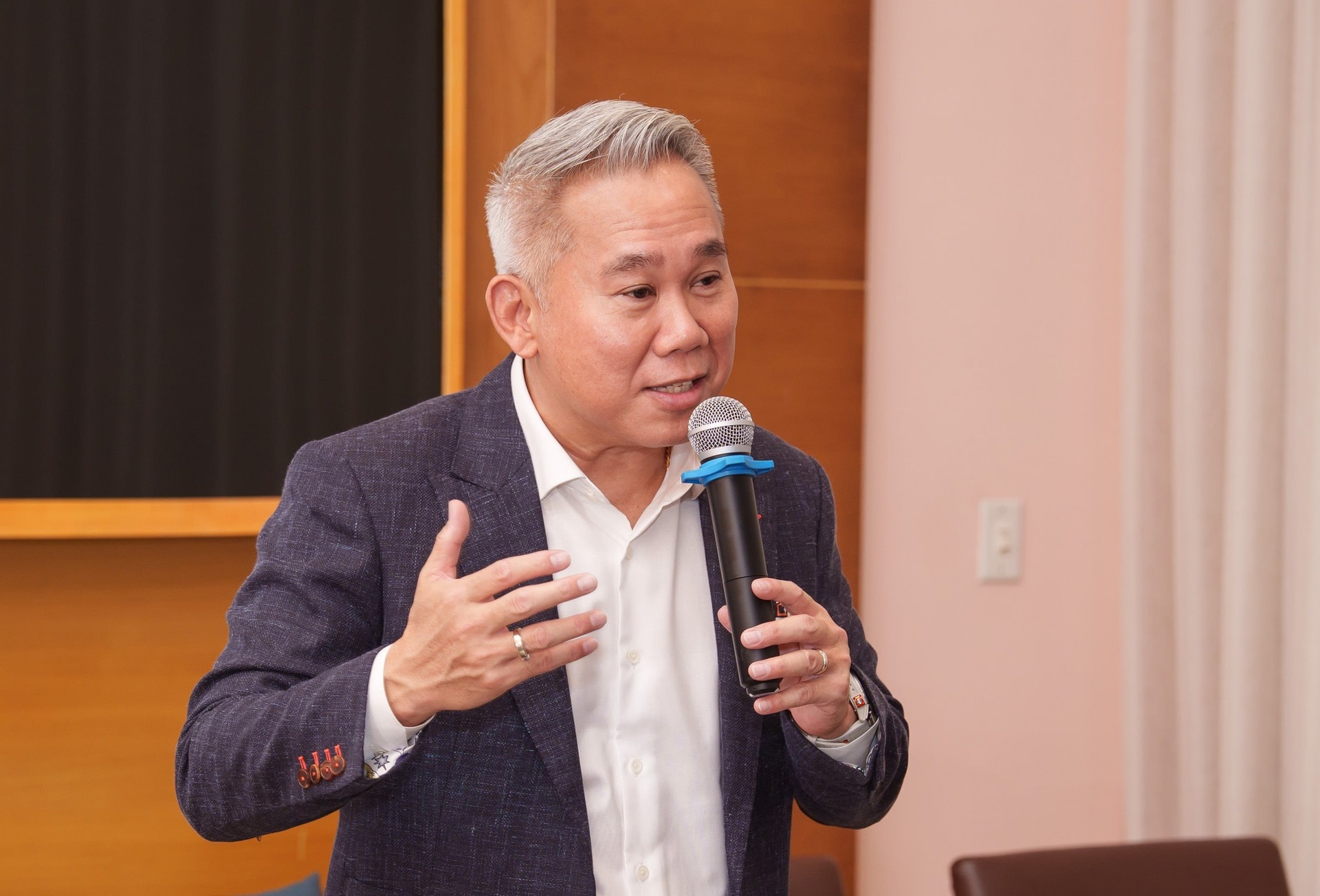ong-eric-yeo-tong-giam-doc-aws-viet-nam-.jpg