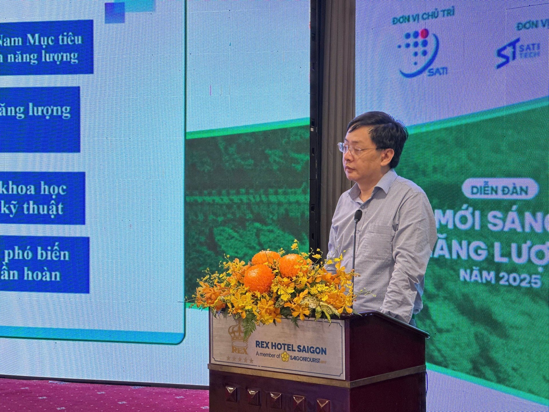 ong-pham-viet-hong.jpg