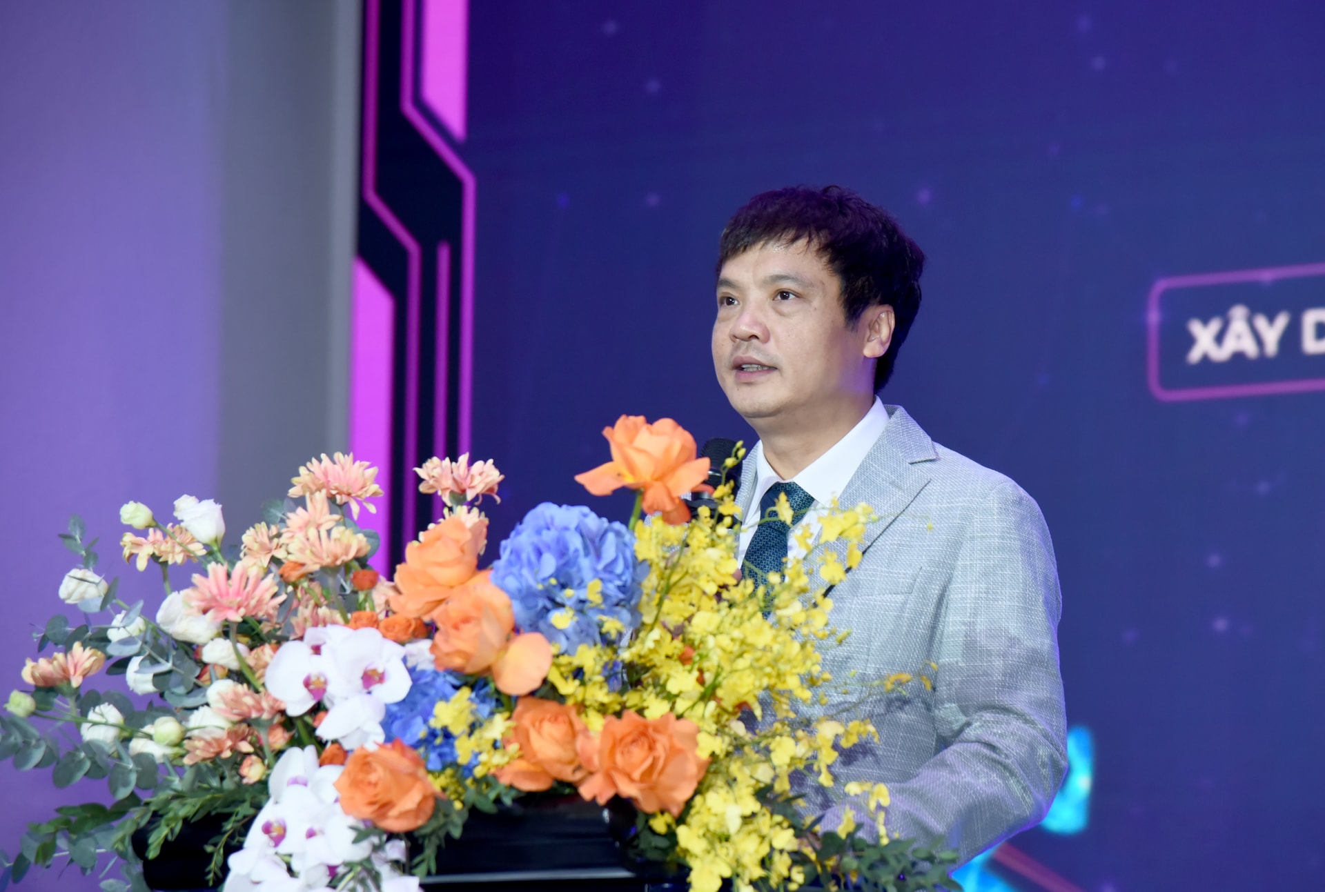 ong-khoa.jpg