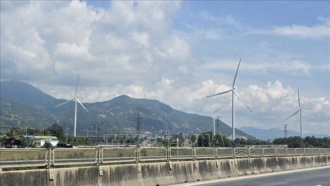 cdnmedia.baotintuc.vn-upload-scmm7uuw1w36alr4yuukq-files-2025-10-15-chieu-_nang-luong-151025.jpg