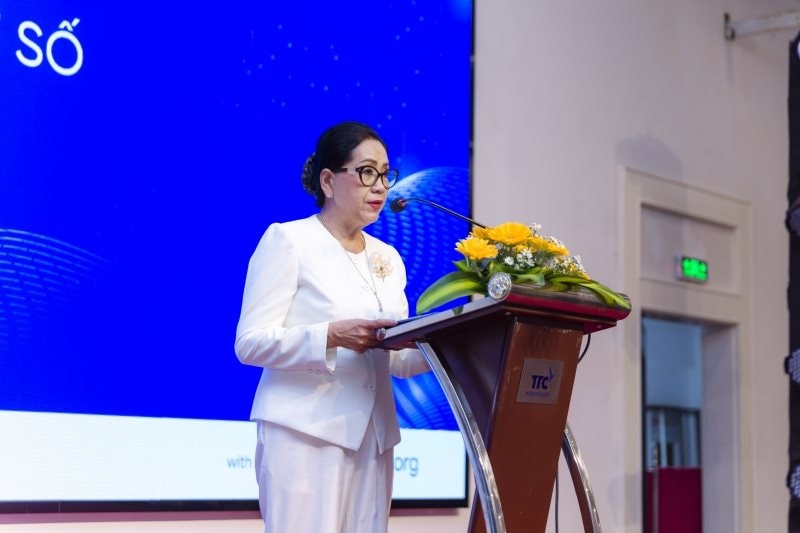 ta-thi-thu.jpg