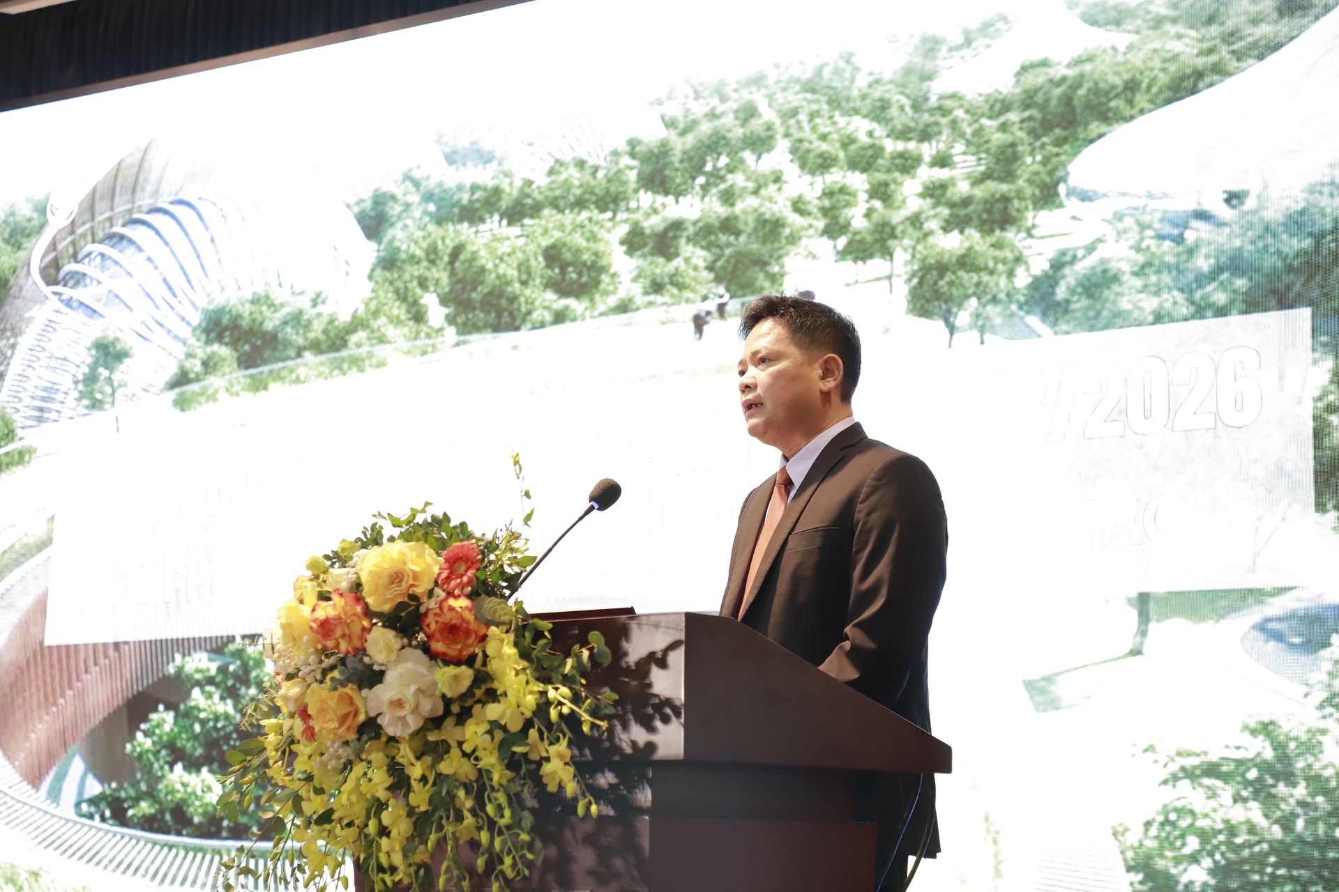 Ông Nguyễn Thế Ích, Phó Giám đốc Quỹ Đổi mới công nghệ quốc gia, công bố Nghị định số 77/2026/NĐ-CP của Chính phủ: Quy định về tổ chức và hoạt động của Quỹ Đổi mới công nghệ quốc gia.