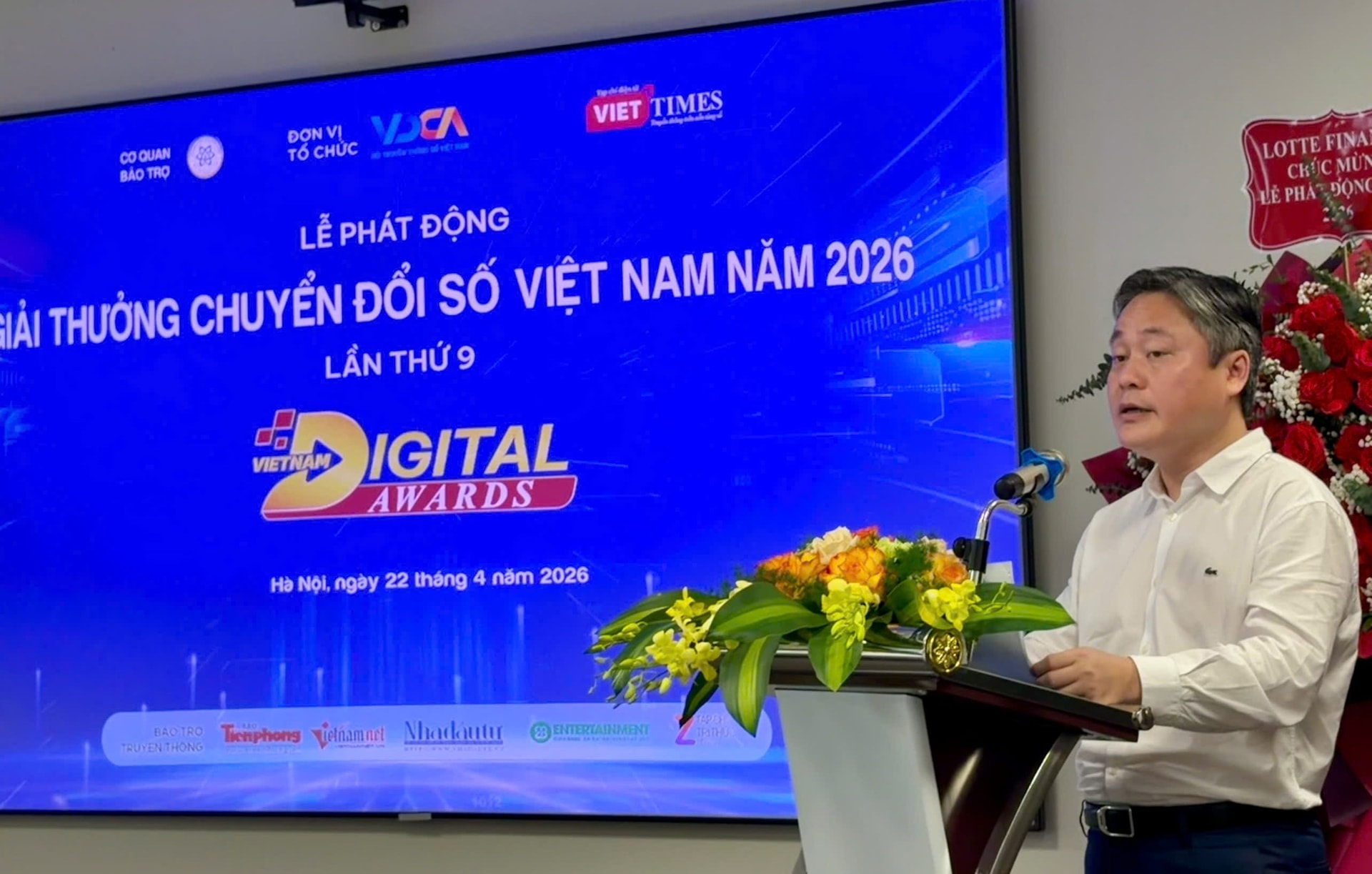 b362e7fdac8d2dd3749c (1)