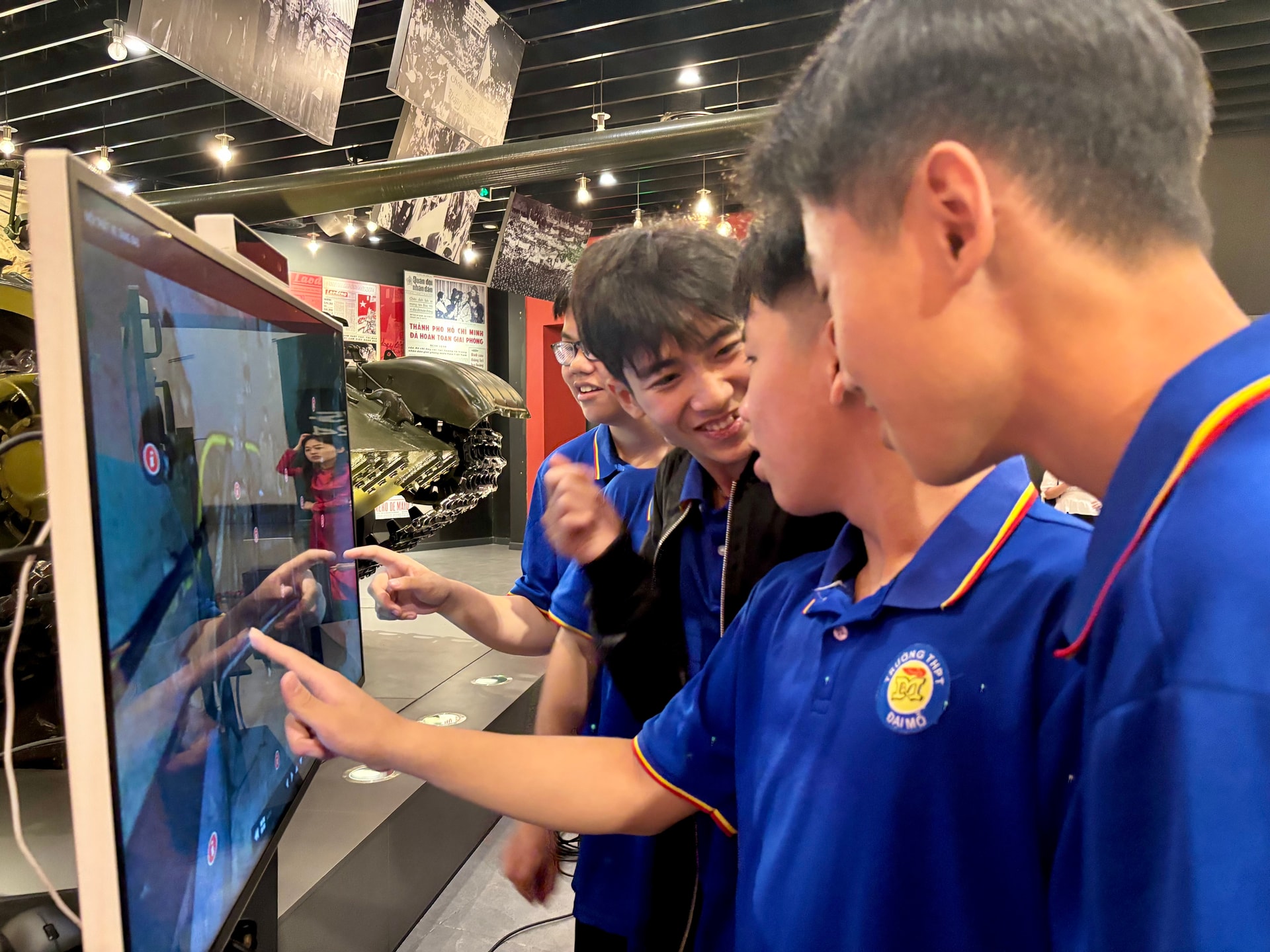 1. số hóa không gian