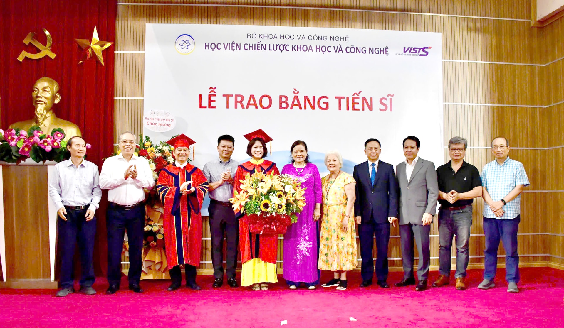 Trao bang 1