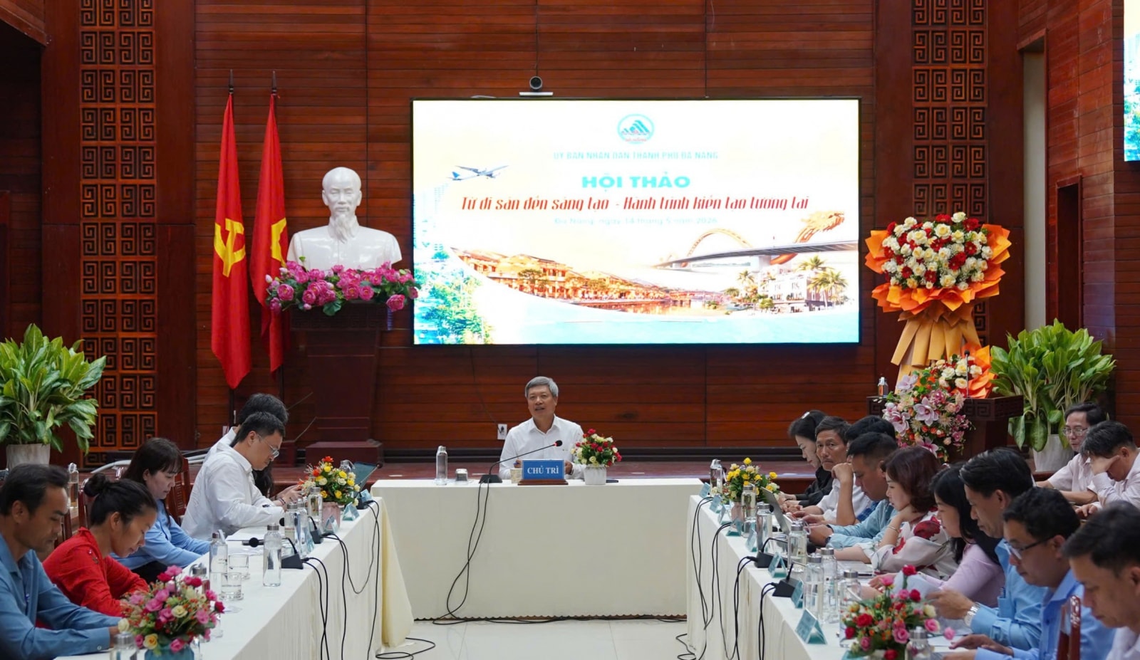  Phó Chủ tịch UBND TP. Đà Nẵng Hồ Quang Bửu chủ trì Hội thảo. (Ảnh: dost.danang.gov.vn)