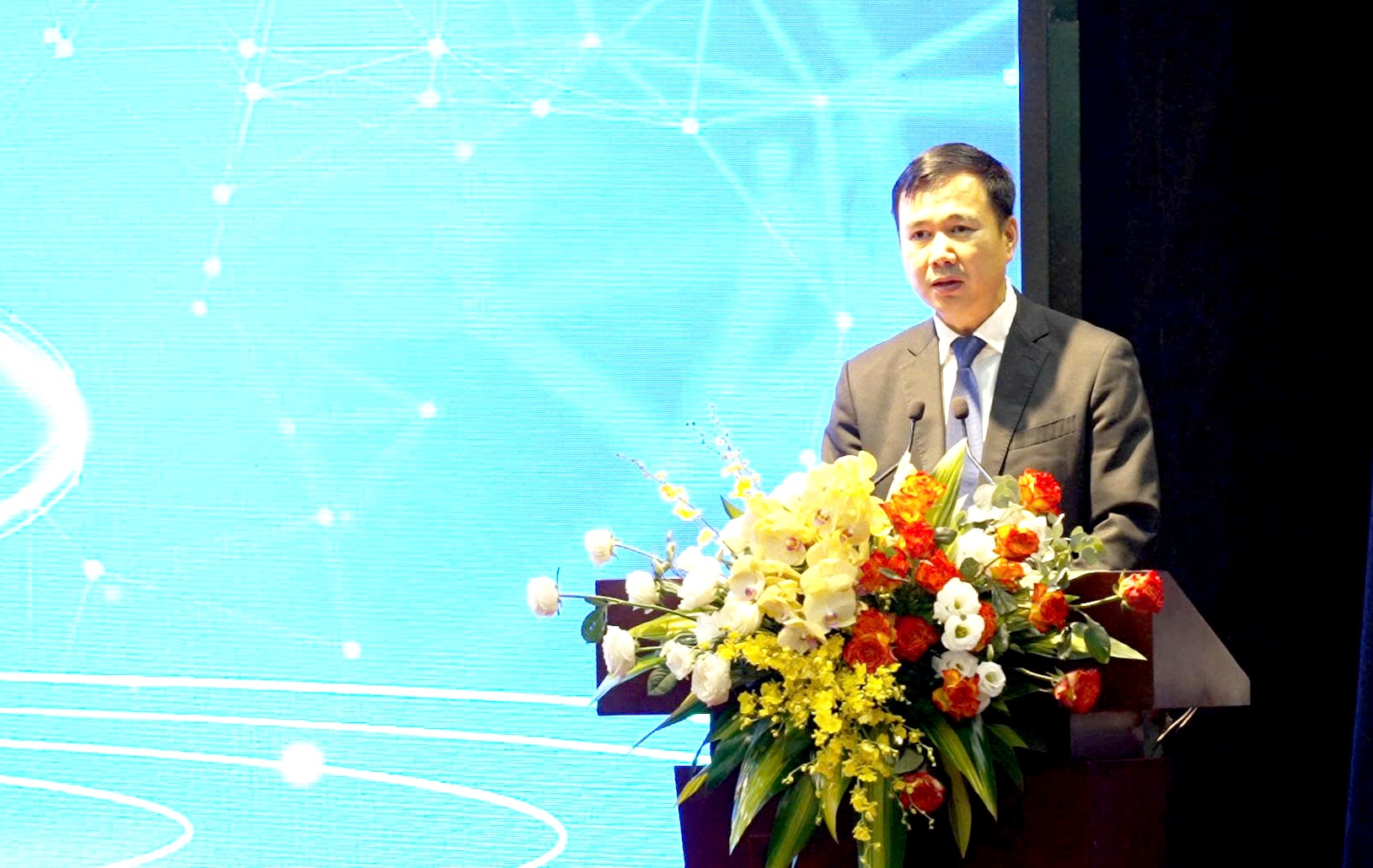 PGS. TS. Bùi Thế Duy: ĐHQGHN cam kết triển khai theo mô hình đồng phát triển cùng DN, lấy nhu cầu thị trường làm trung tâm, lấy sản phẩm đầu ra và khả năng thương mại hóa làm tiêu chí đánh giá chính.